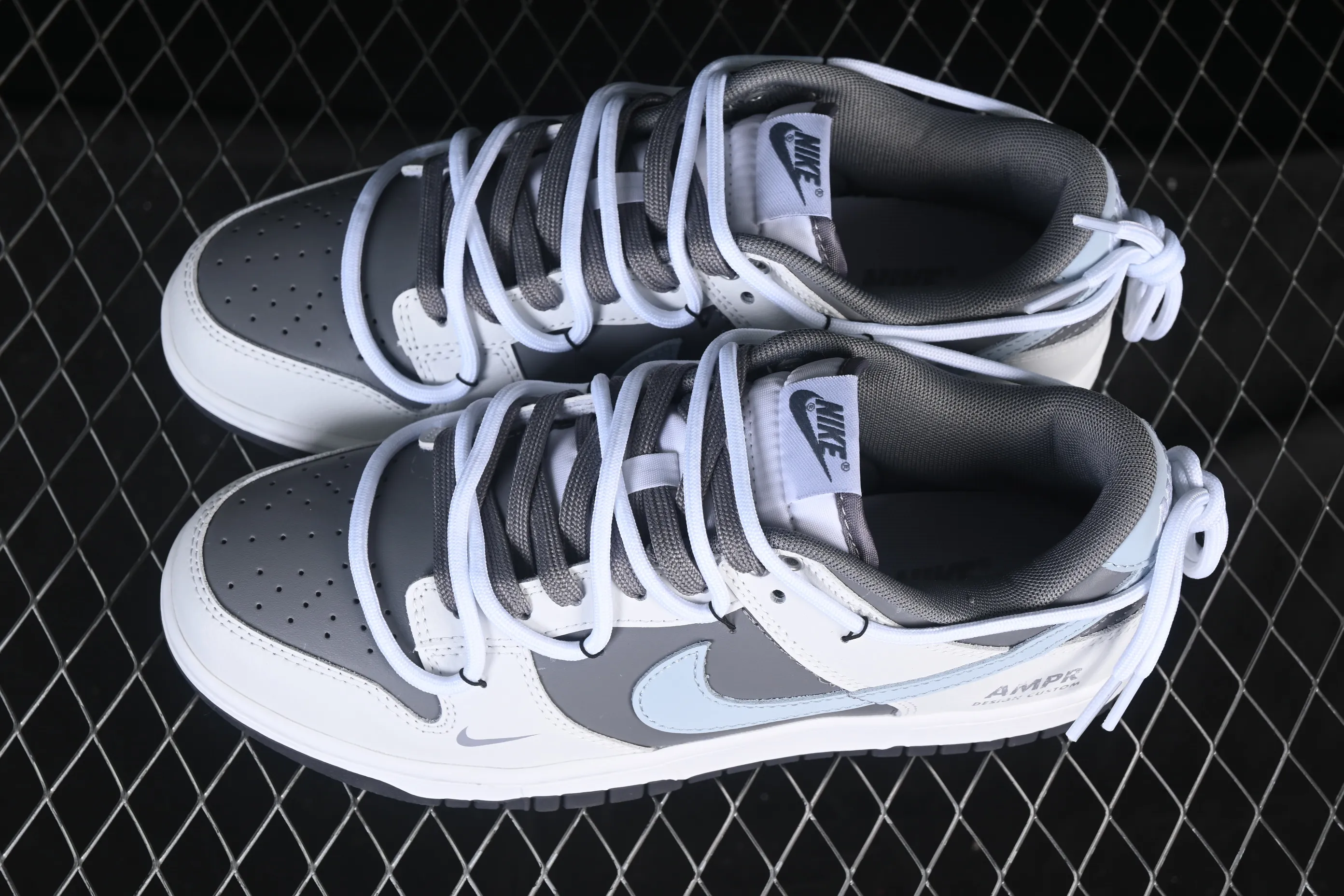 All categories Nk SB Dunk Series Nk SB Dunk Low High-end customized low-top sneakers Nike SB Dunk Low straps Anniversary high-end customized low-top casual sneakers GB0528-110
